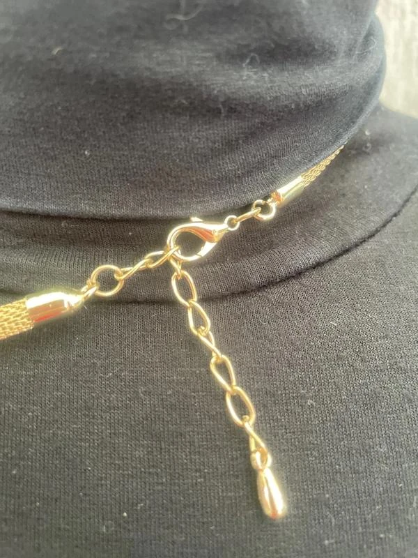 Ensemble collier et bracelet doré et perles blanches – photo 4